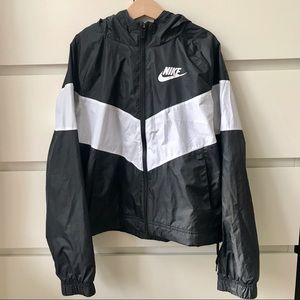 Nike Girl’s Windrunner Jacket